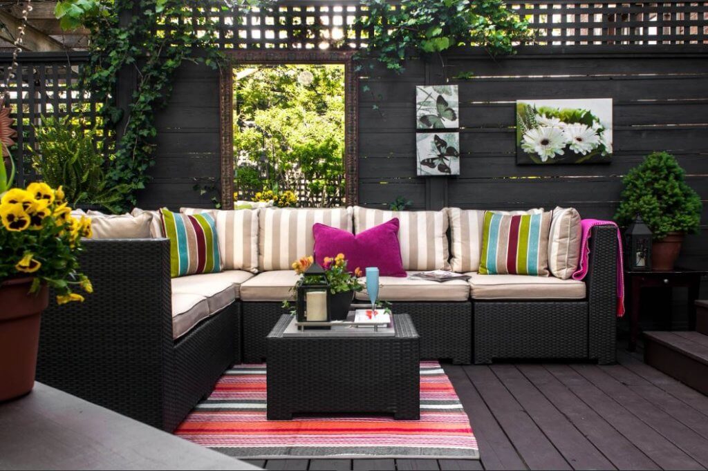 House style seating patio ideas