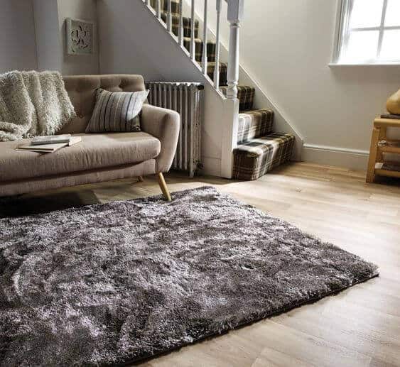Plain rug for bedroom