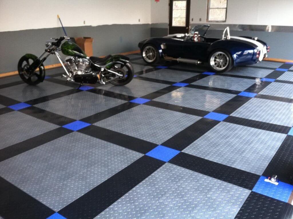 Tiles design for garage