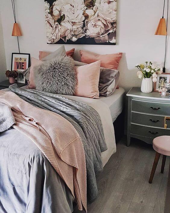 neutral accessories bedroom