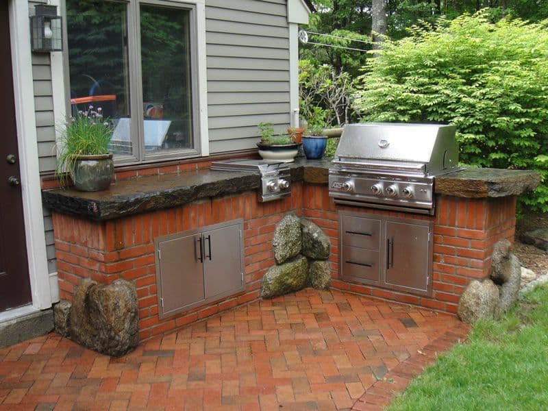 Ideal Location For Brick Outdoor Kitchens